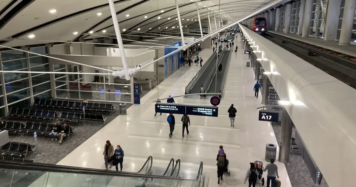 Detroit's Customs Hall Ties Friday and Sunday at 53 Minutes