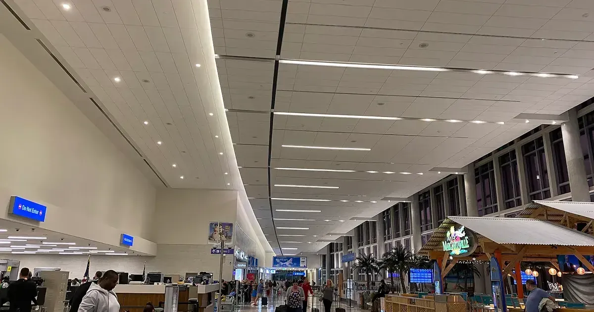 Fort Lauderdale's Sunday Morning TSA Line Beats Miami's