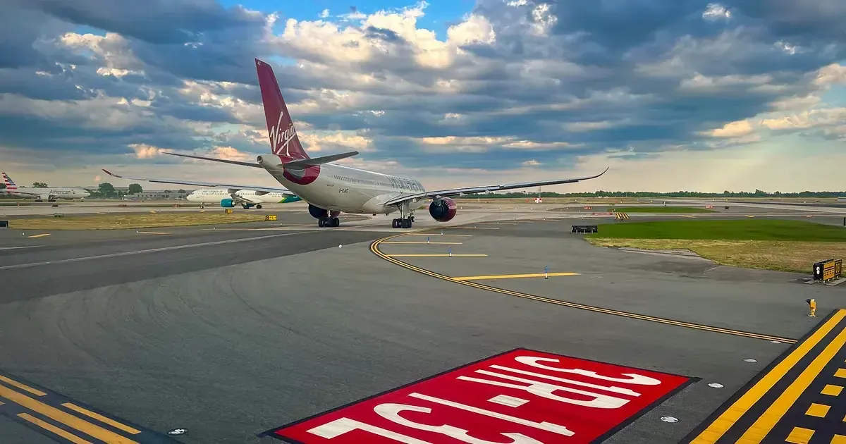 JFK Customs at 3 PM on a Sunday: 77 Minutes