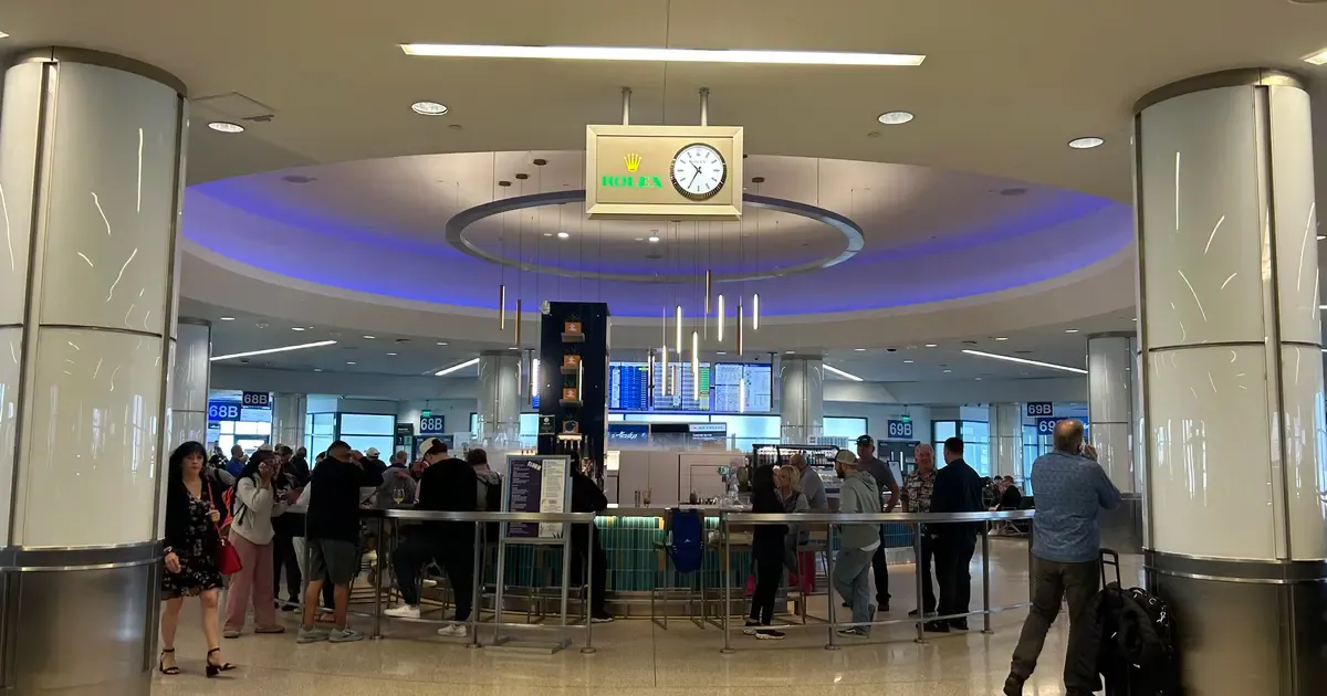 LAX Terminal 6 Has Three Wolfgang Puck Spots. Which One?