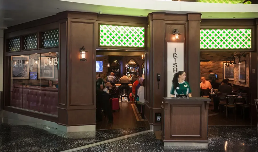 The Clover Irish Pub