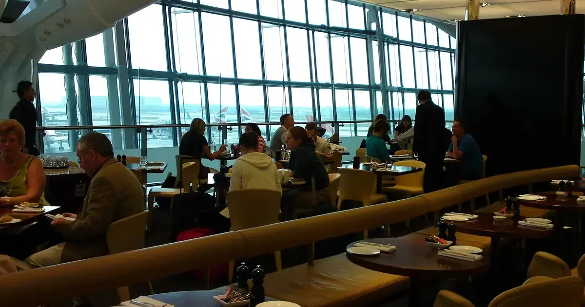 What to Eat at LAX Terminal B on a Layover