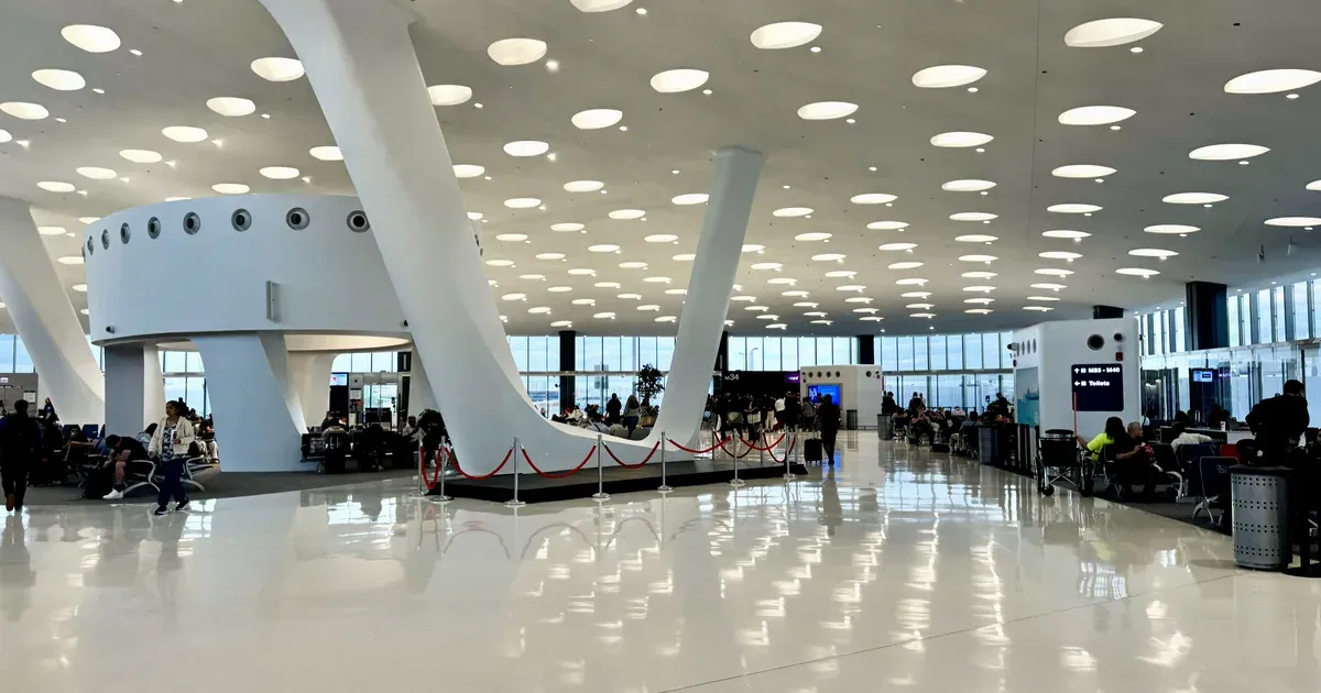 Where to Eat at ORD With 45 Minutes and a Bad Mood