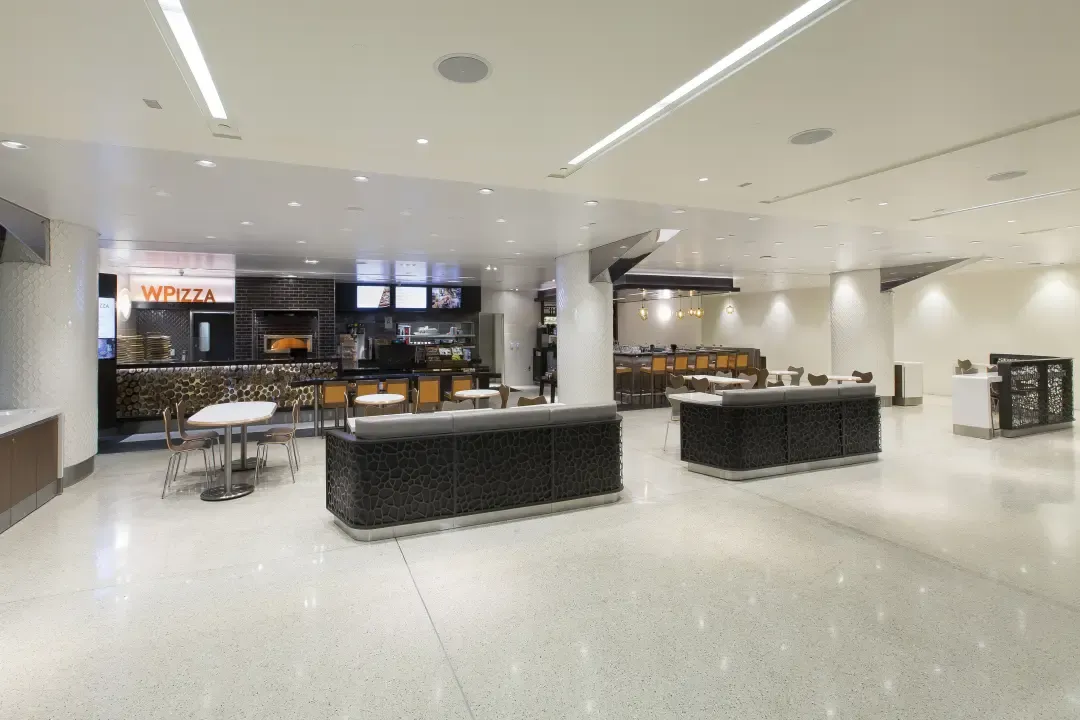 WPizza by Wolfgang Puck - Terminal B Arrivals
